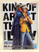 Cargar imagen en el visor de la galería, One Piece -  Trafalgar D Water Law (King Of Artist) - Nuevo OB
